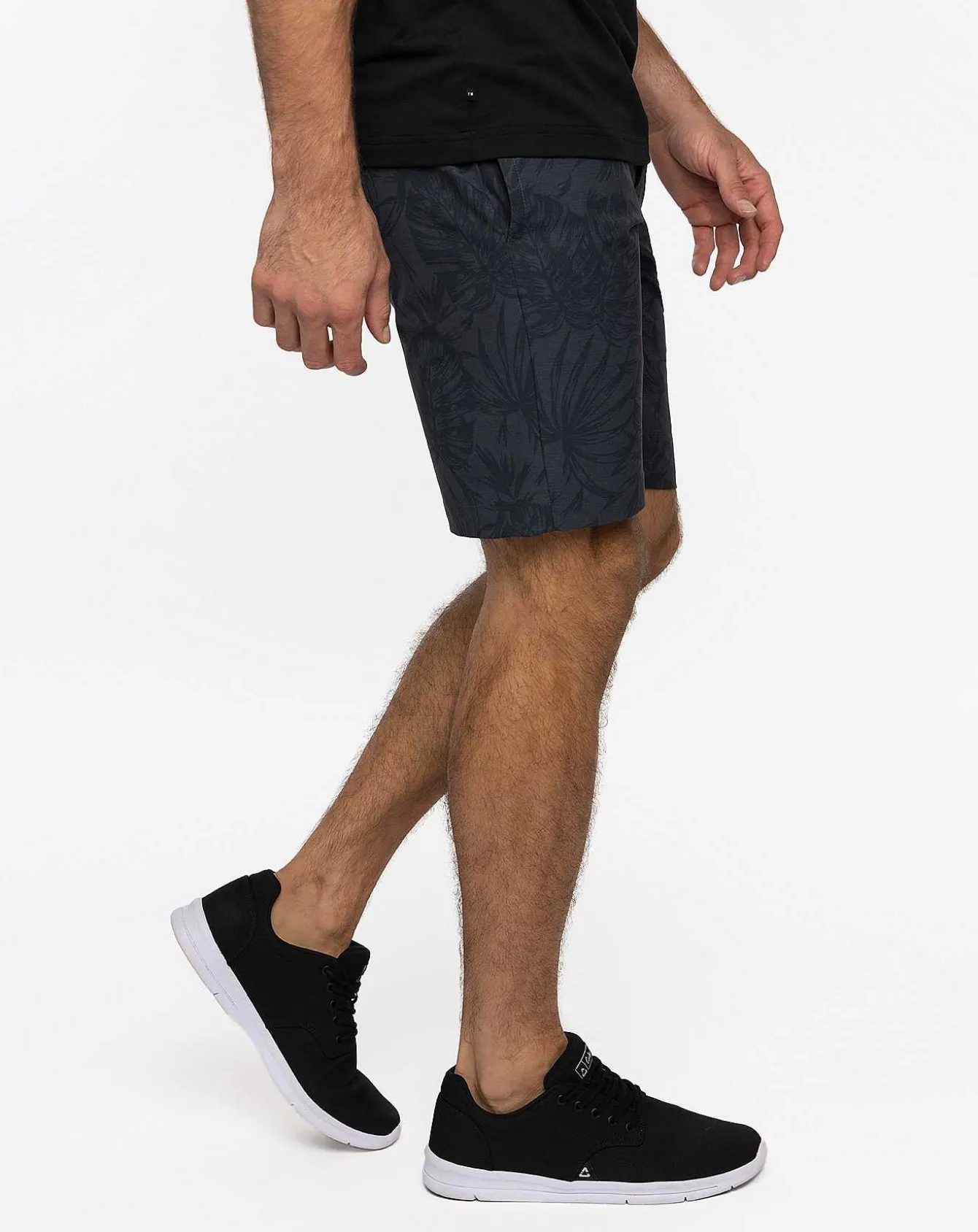 Barefoot Summer Short 9In