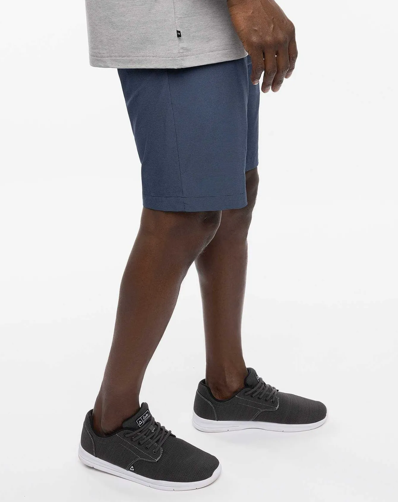 Lucky Hand Short 9In