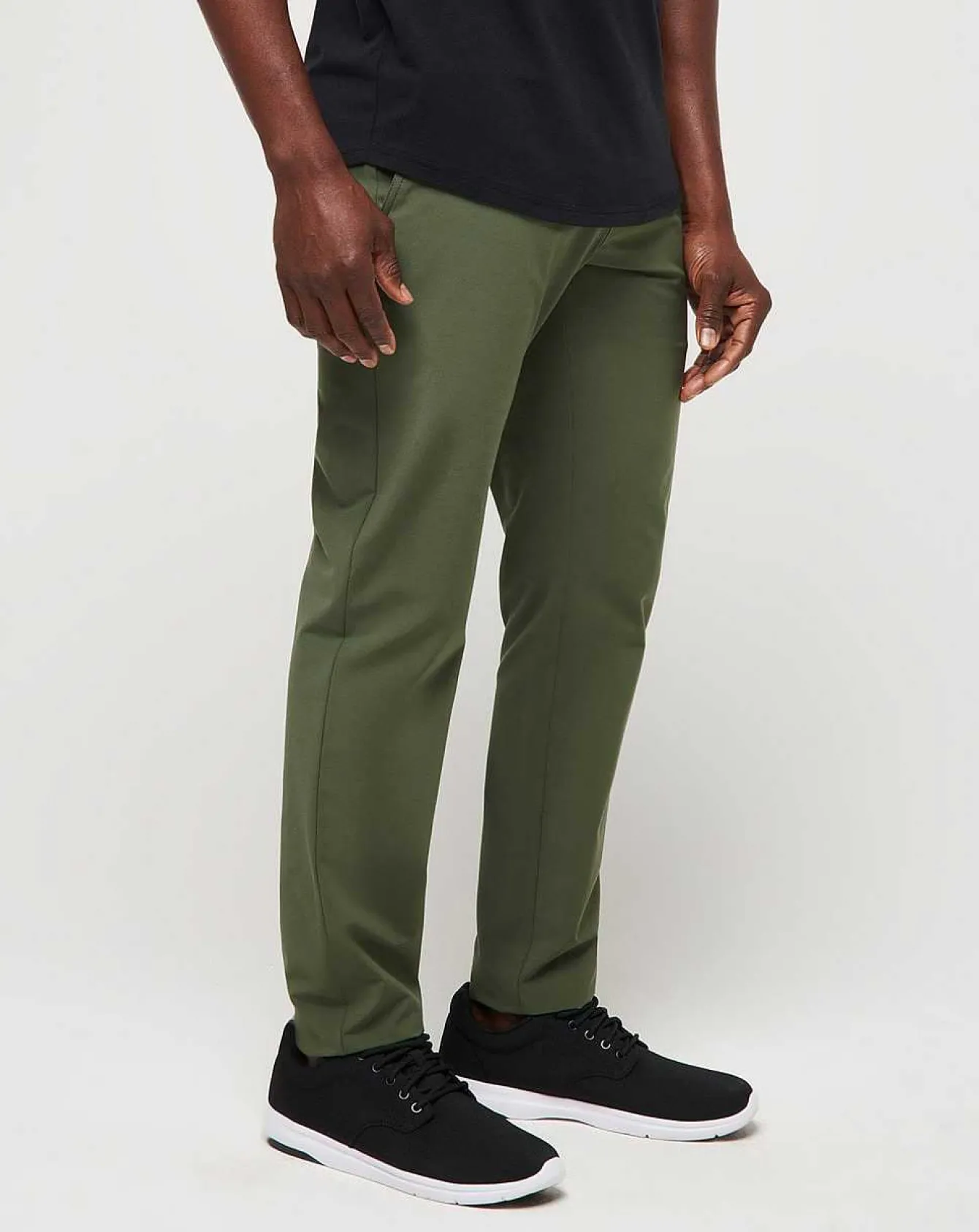 Open To Close Tech Chino Pant